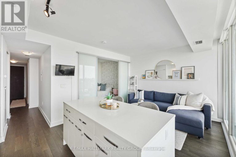 27935361/1602-111-champagne-avenue/west-centre-town/ottawa/ontario/K1S5V3_12