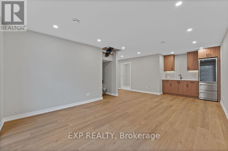 28843557/630-tweedsmuir-avenue/westborohampton-park/ottawa/ontario/K1Z5P5_41