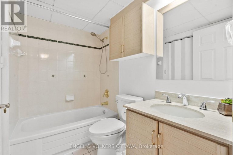28824978/305-3105-carling-avenue/bayshore/ottawa/ontario/K2H5A6_18