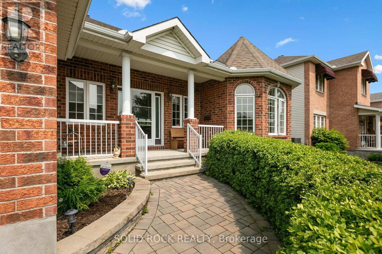 28419528/49-caribou-avenue/stittsville-south/ottawa/ontario/K2S1X3_5