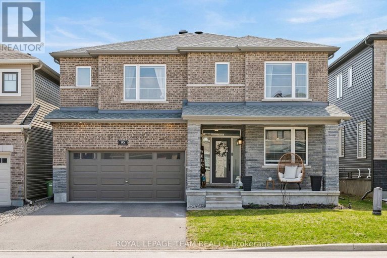 29682994/98-ralph-erfle-way/half-moon-bay/ottawa/ontario/K2J6W2_1