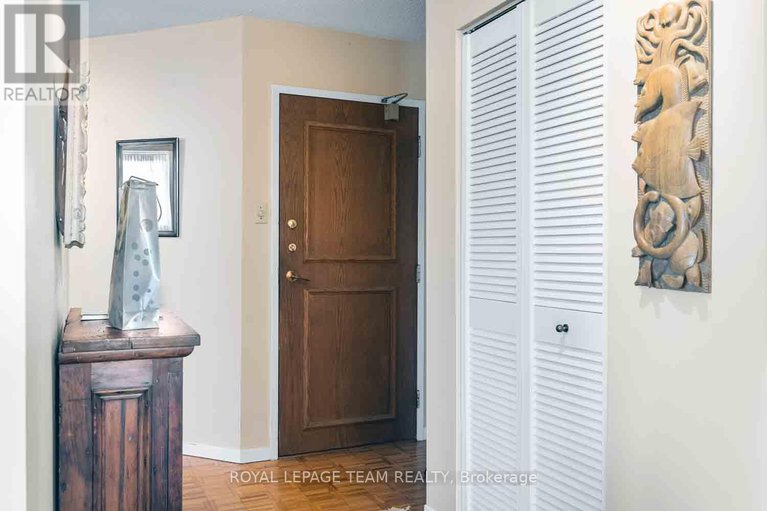 28499286/804-40-arthur-street/west-centre-town/ottawa/ontario/K1R7T5_4