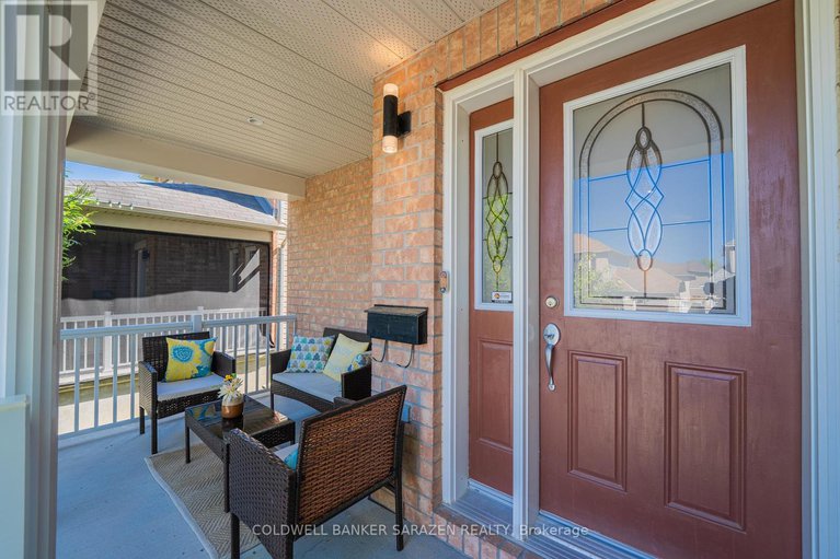 28532595/116-whernside-terrace-w/morgans-grantsouth-march/ottawa/ontario/K2W0C7_4