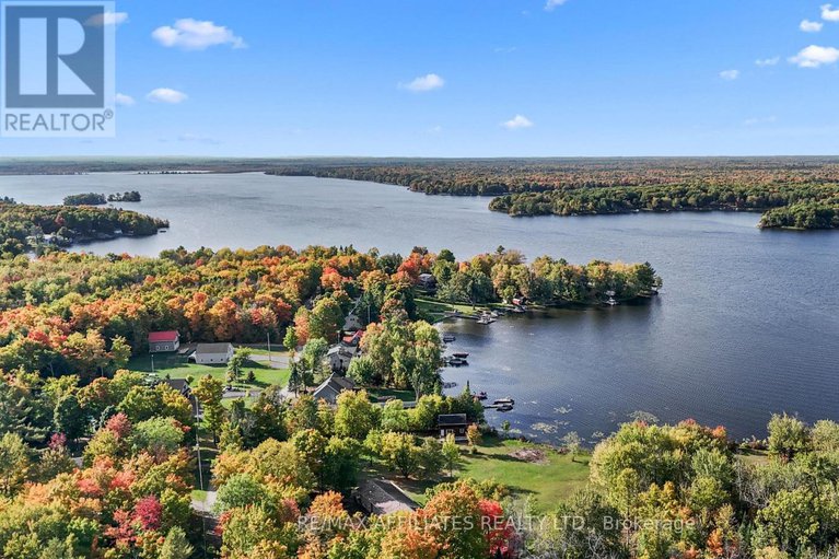 29093088/326-black-bass-bay-road/drummond-n-elmsley-drummond-twp/drummondnorth-elmsley/ontario/K7C3C8_46