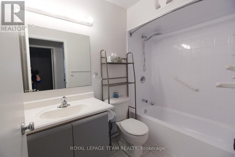 28979839/118-260-brittany-drive/viscount-alexander-park/ottawa/ontario/K1K4M2_9