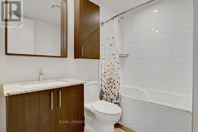 28861929/413-7-marquette-avenue/vanier/ottawa/ontario/K1L8A7_13