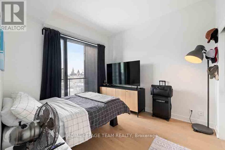 27815266/1503-20-daly-avenue/ottawa/ontario/K1N0C6_17