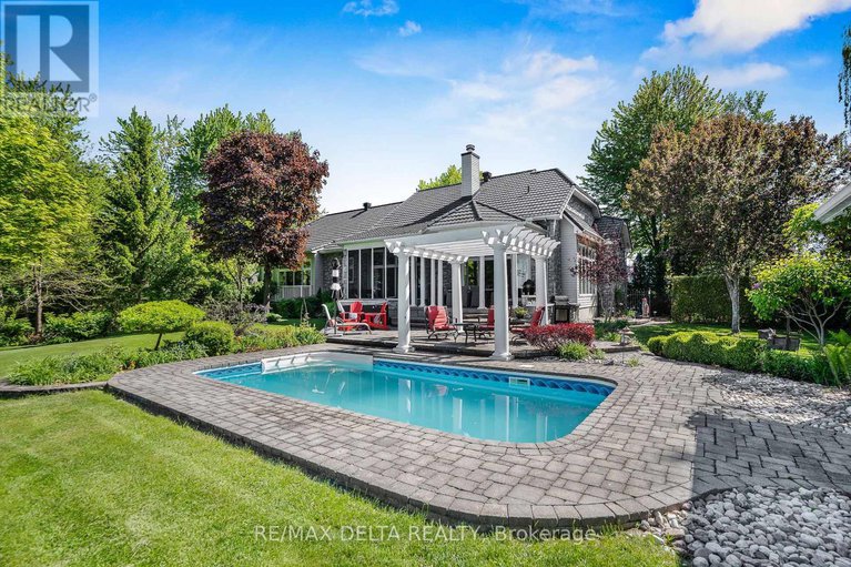 28387496/2584-woods-street/town-of-rockland/clarence-rockland/ontario/K4K1J2_33