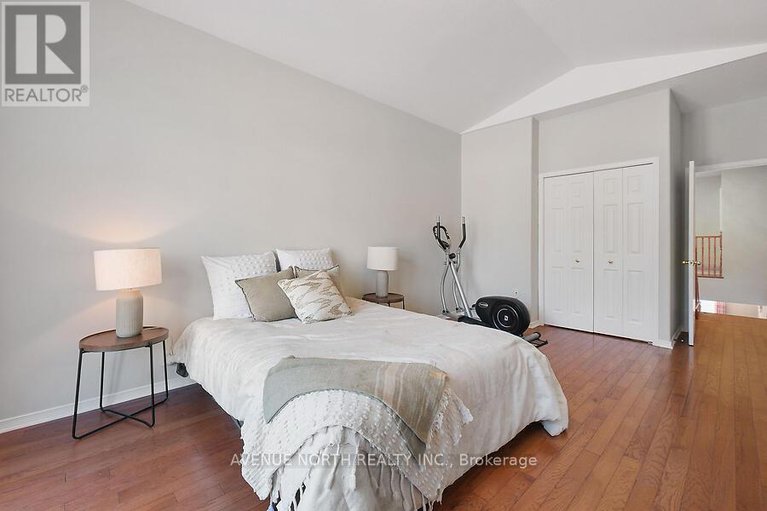 28782241/59-splinter-crescent/fairfield-heights/ottawa/ontario/K2B1B3_18