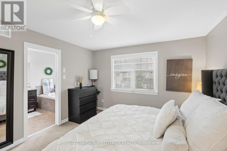 28401647/324-horseshoe-crescent-e/stittsville-north/ottawa/ontario/K2S0B6_16