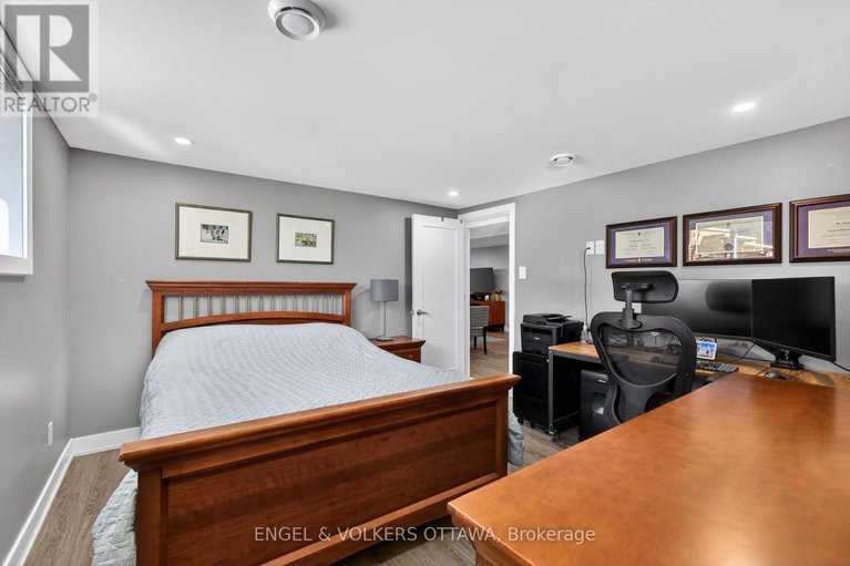 29665272/754-cork-street/elmvale-acres/ottawa/ontario/K1G1X9_32