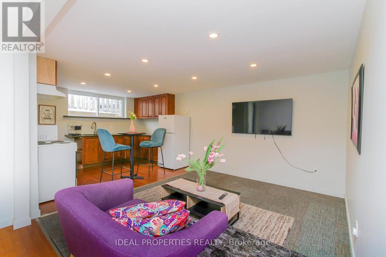 29212818/1326-tara-drive/copeland-park/ottawa/ontario/K2C0S7_28