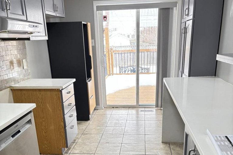 29478854/1501-launay-avenue/fallingbrookpineridge/ottawa/ontario/K4A3S1_3