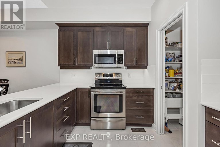 29020812/121-mattingly-way/riverside-southgloucester-glen/ottawa/ontario/K4M0C5_7