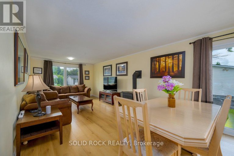 28589620/211-dodson-street/kemptville/north-grenville/ontario/K0G1J0_4