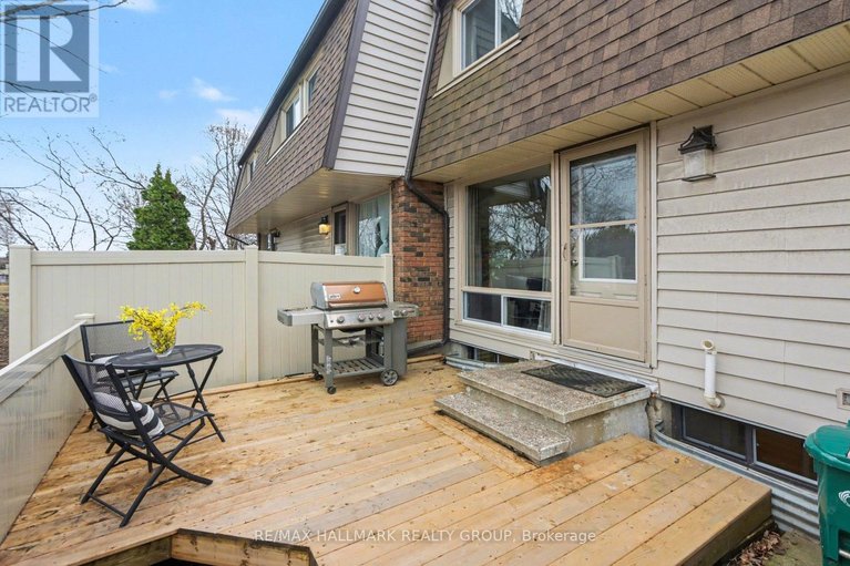 29623679/907e-elmsmere-road/beacon-hill-south/ottawa/ontario/K1J8G4_22