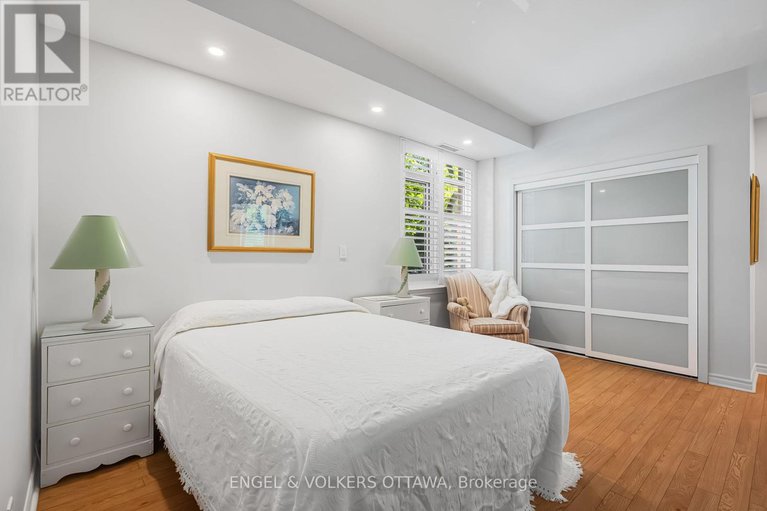 28851368/206-205-bolton-street/lower-townbyward-market/ottawa/ontario/K1N1K7_24