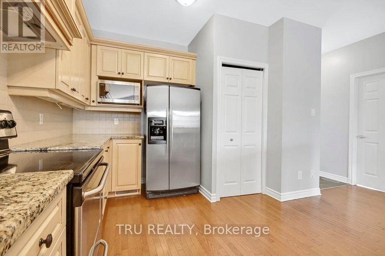 28339241/108-villageview-private/carp/ottawa/ontario/K0A1L0_9
