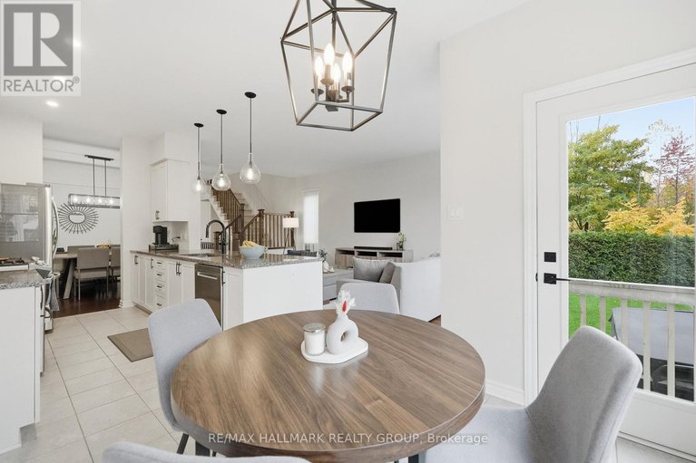 29091060/314-melodie-street/mer-bleuebradley-estatesanderson-park/ottawa/ontario/K1W0H9_16