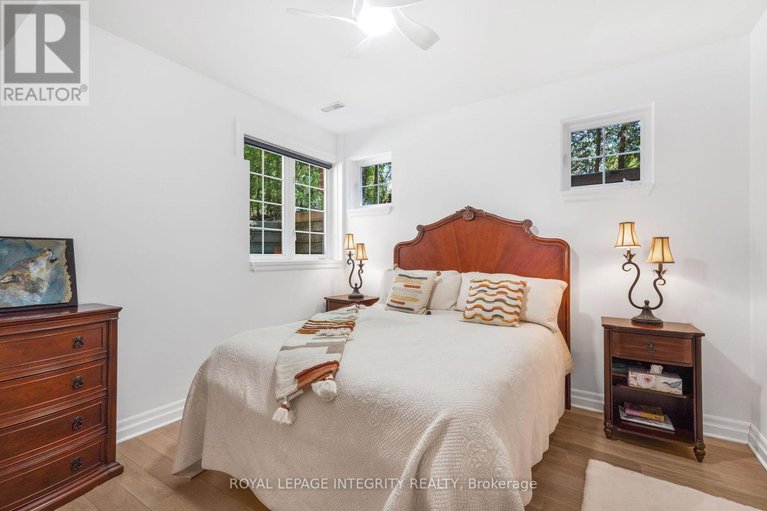 28878619/h-17-melrose-avenue-n/hintonburg/ottawa/ontario/K1Y1T8_21