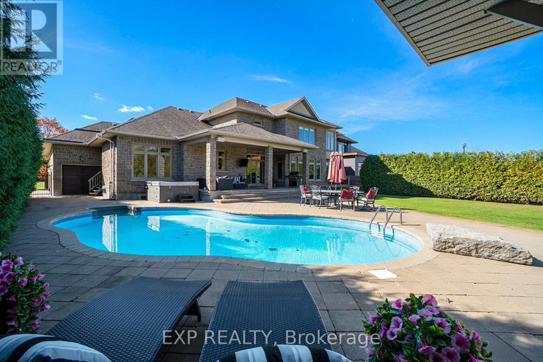 29063421/450-lockmaster-crescent/manotick-village-manotick-estates/ottawa/ontario/K4M1L9_40