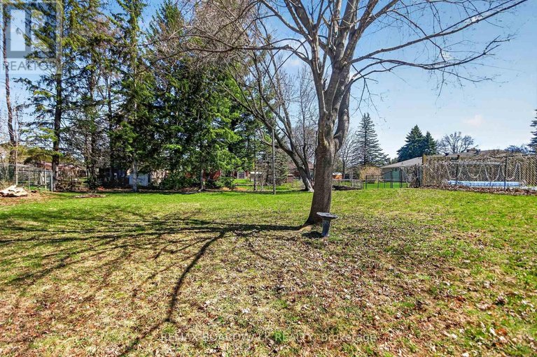 29666453/103-christopher-hamilton-street/richmond/ottawa/ontario/K0A2Z0_39