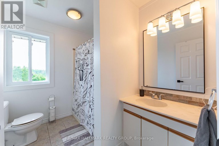 28470245/2914-pattee-road-e/east-hawkesbury-twp/east-hawkesbury/ontario/K6A2R2_32