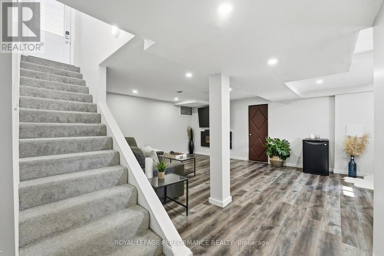 29528377/990-laviolette-street/town-of-rockland/clarence-rockland/ontario/K4K1B9_18