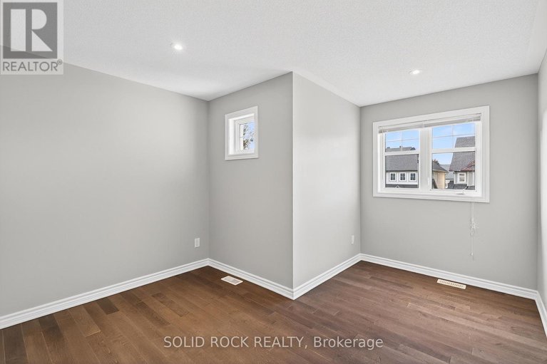 28886960/520-elm-park-avenue/longfields/ottawa/ontario/K2J5X9_30