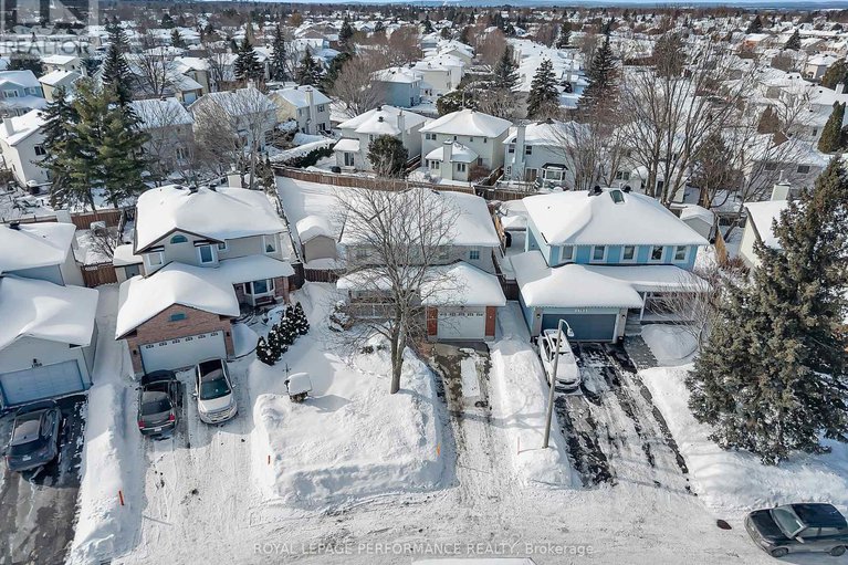 29340777/1764-tache-way/fallingbrookpineridge/ottawa/ontario/K4A2S6_31