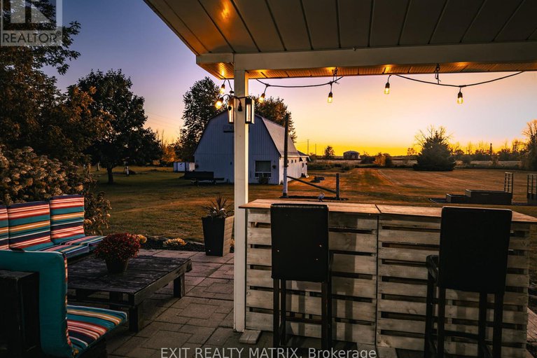 29119541/12187-county-road-3-road/winchester/north-dundas/ontario/K0C2K0_31