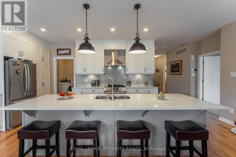 28726773/258-rue-de-letang-street/town-of-rockland/clarence-rockland/ontario/K4K0K1_15