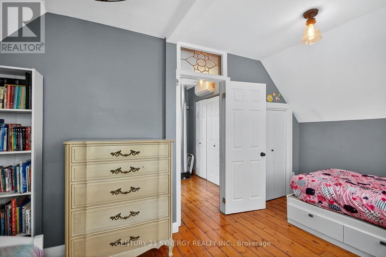 29587854/103-queen-charlotte-street/richmond/ottawa/ontario/K0A2Z0_28