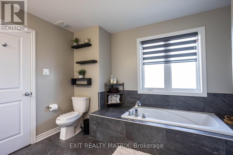 29047682/573-strasbourg-street/embrun/russell/ontario/K0A1W0_39