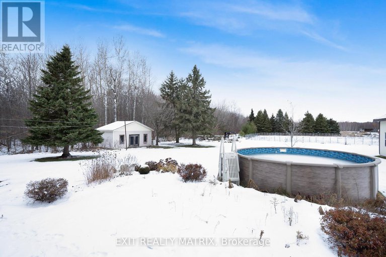28707413/3245-pattee-road/east-hawkesbury-twp/east-hawkesbury/ontario/K6A2R2_5