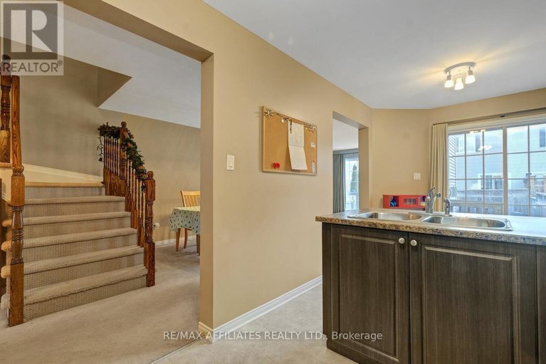 29156732/462-templeford-avenue/emerald-meadowstrailwest/ottawa/ontario/K2M0B8_17