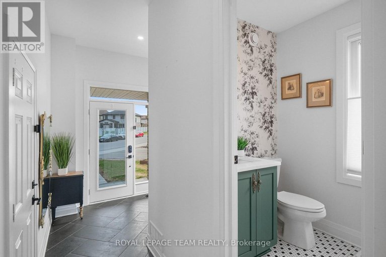 29642732/315-big-dipper-street/riverside-southgloucester-glen/ottawa/ontario/K4M0J2_6