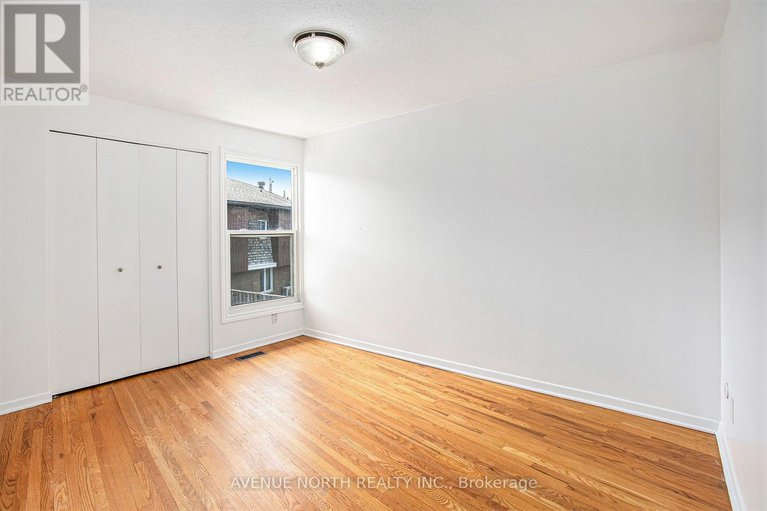 28651208/767-a-springland-drive/mooneys-bayriverside-park/ottawa/ontario/K1V6L9_14