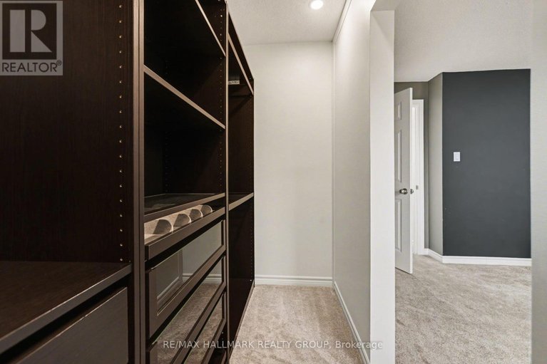 29623679/907e-elmsmere-road/beacon-hill-south/ottawa/ontario/K1J8G4_14