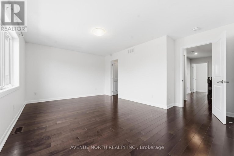 29608046/2082-caltra-crescent/half-moon-bay/ottawa/ontario/K2J6V4_26