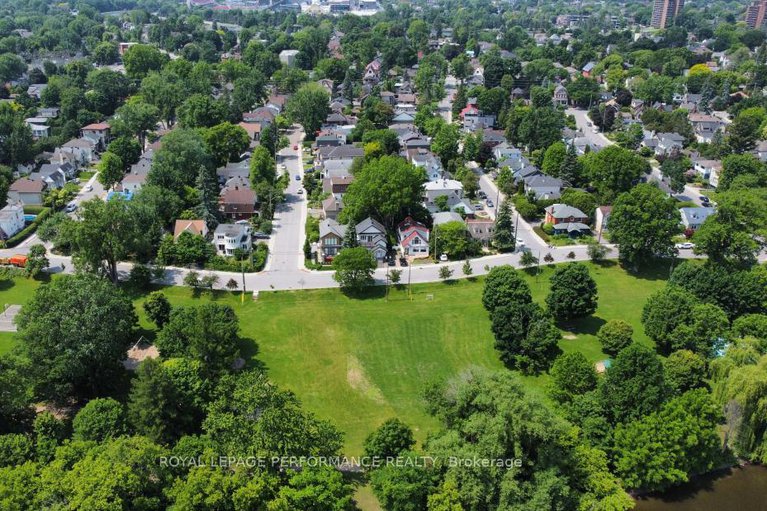 28600096/42-belgrave-road/ottawa-east/ottawa/ontario/K1S0M1_41