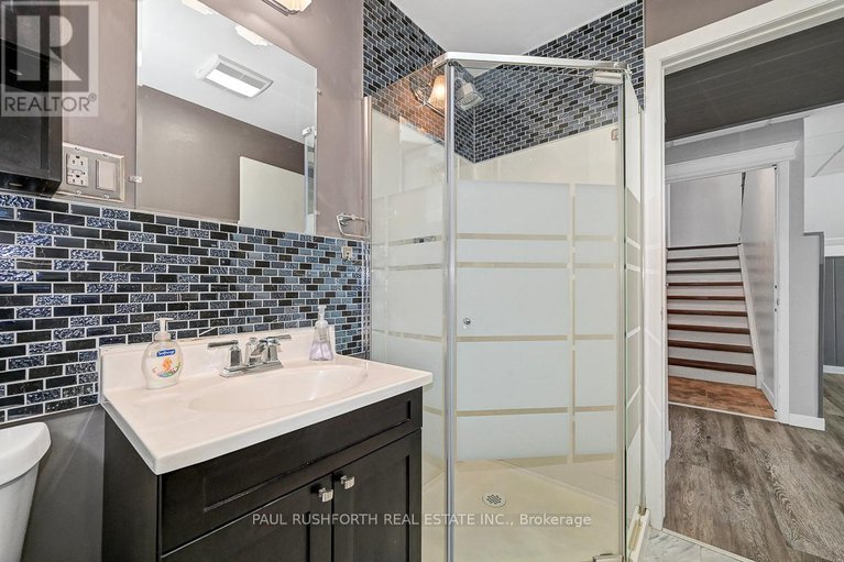 29401586/8-mac-storey-street/richmond/ottawa/ontario/K0A2Z0_30