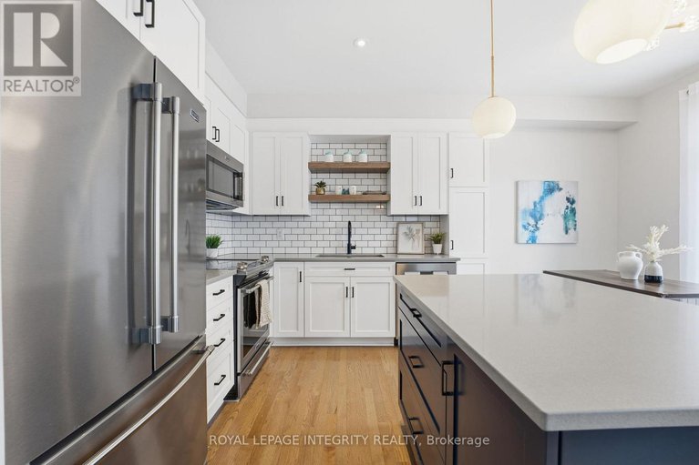 29306459/52-hackamore-crescent/goulbourn-twp-from-franktown-rdsouth-to-rideau/ottawa/ontario/K0A2Z0_14