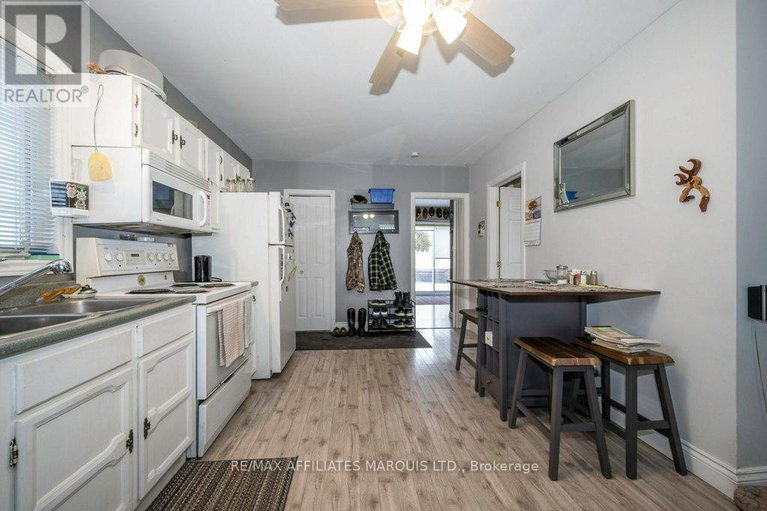 28585218/25-church-street/moose-creek/north-stormont/ontario/K0C1W0_9