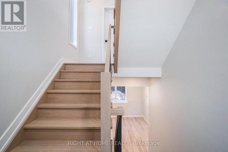 28471973/581-codds-road-n/cfb-rockcliffe-and-area/ottawa/ontario/K1K2G6_21