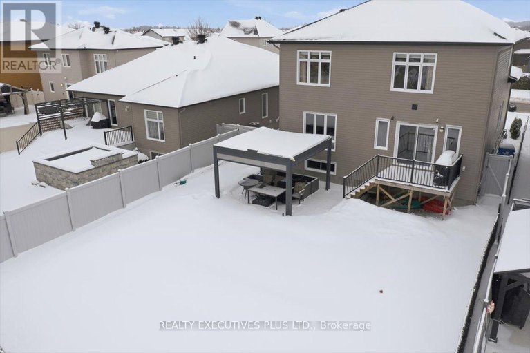 29225784/1082-docteur-corbeil-boulevard/town-of-rockland/clarence-rockland/ontario/K4K0E9_38