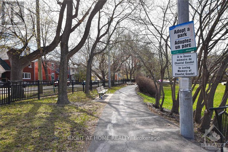 28610658/109-sweetland-avenue/sandy-hill/ottawa/ontario/K1N7V1_26