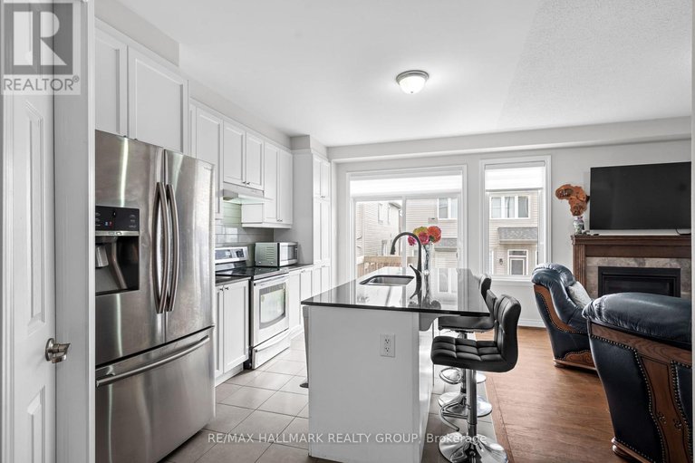 28653089/716-summergaze-street/emerald-meadowstrailwest/ottawa/ontario/K2M0L4_14