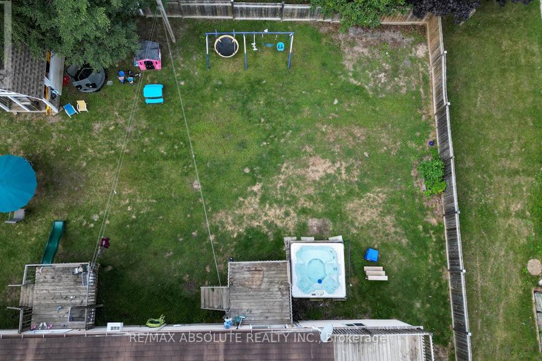 28835290/294-therese-avenue/town-of-rockland/clarence-rockland/ontario/K4K1G9_6