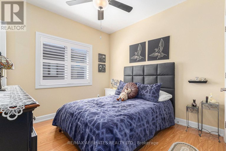 28523085/465-lancaster-lane/winchester/north-dundas/ontario/N1A2W1_14